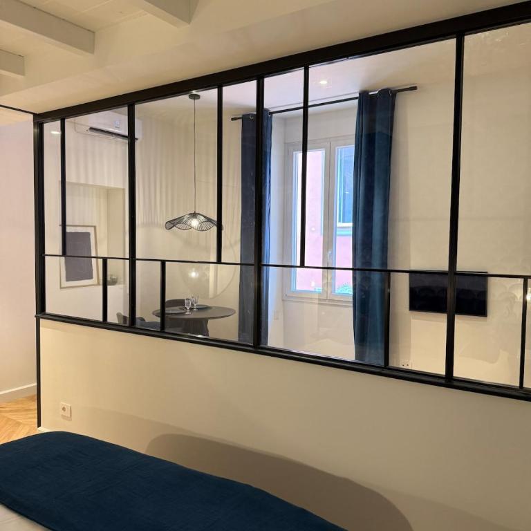 Riviera Luxe Glam - One-Bedroom Apartment - 4