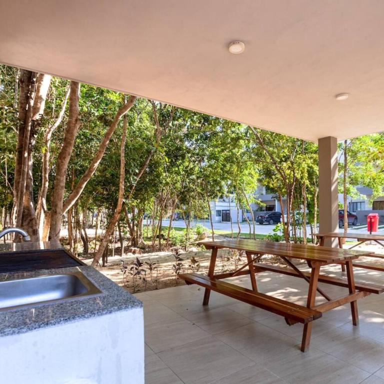 Casa Tortuga 10min to CaribeWIFI 200MBGymKing - Three-Bedroom Apartment - 42