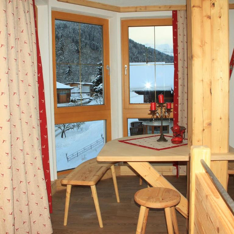 Hotel Schweizerhof - Apartment (4 Erwachsene + 1 Kind) - 17