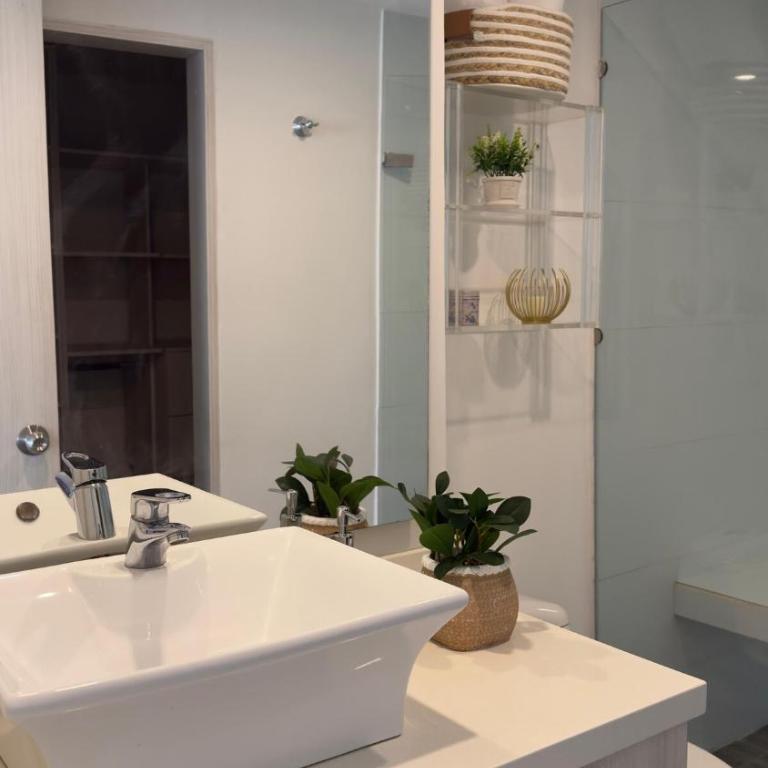 Moderno Apartamento en el Poblado cerca a Provenza 3H Capacidad 8 personas - Apartamento Deluxe - 17