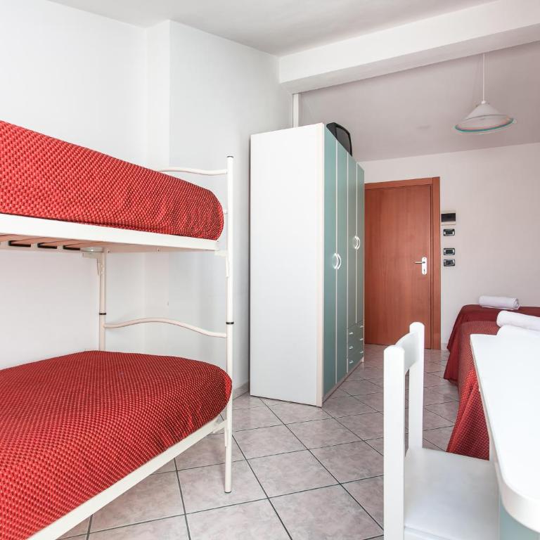 Hotel Giove dipendenza Hotel Fiamma - Camera Quadrupla - Mansarda - 5