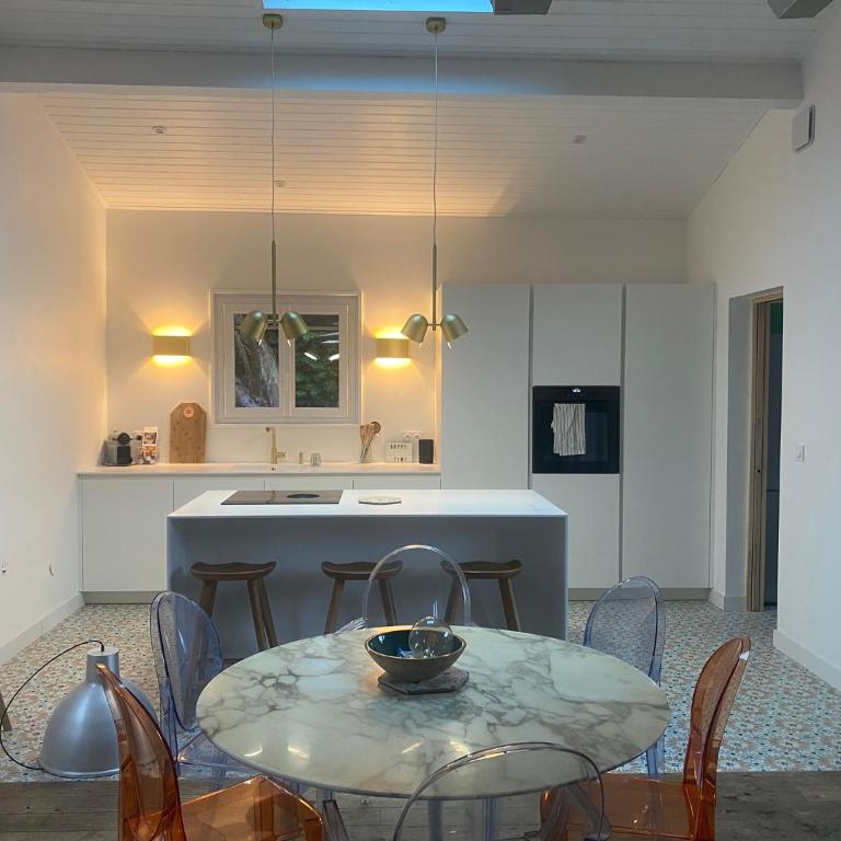 Maison cabane proche océan/bassin !!! - Villa - 3