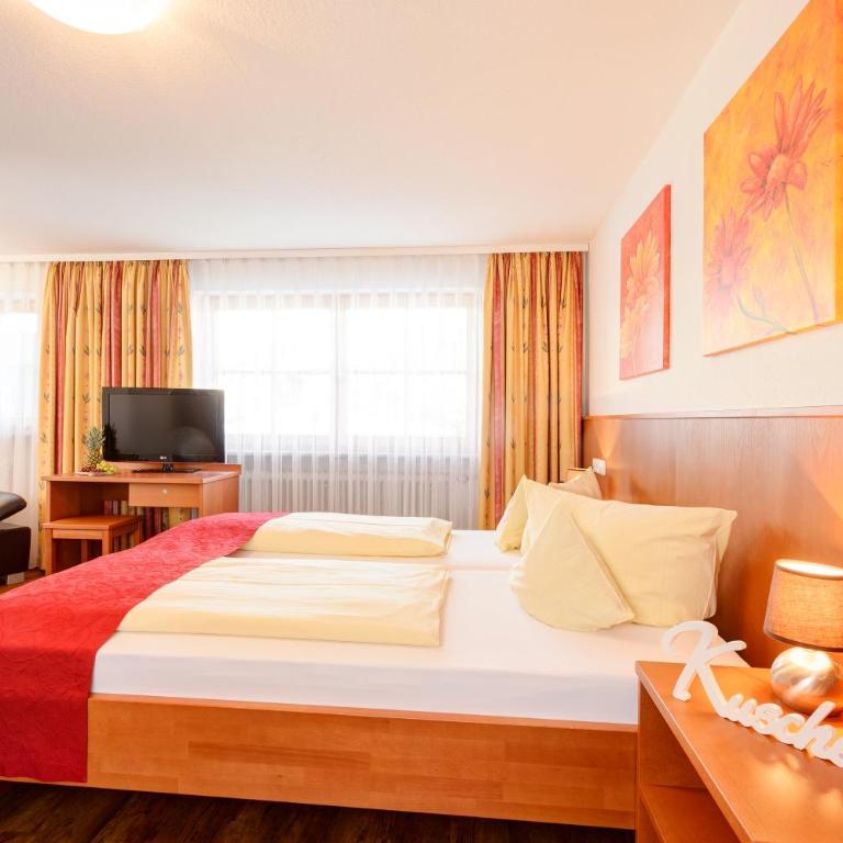 Familien- und Wellnesshotel "Viktoria" - Basic Doppelzimmer (56) - 1