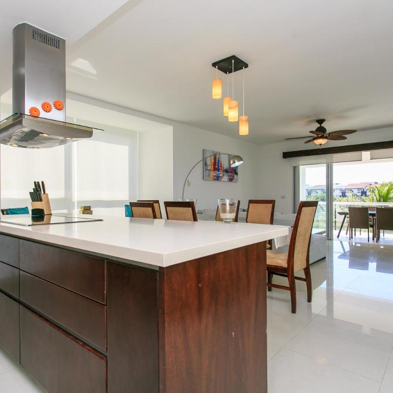 Luxury Condos at Mareazul Beachfront Complex with Resort-Style Amenities - Apartamento - 4