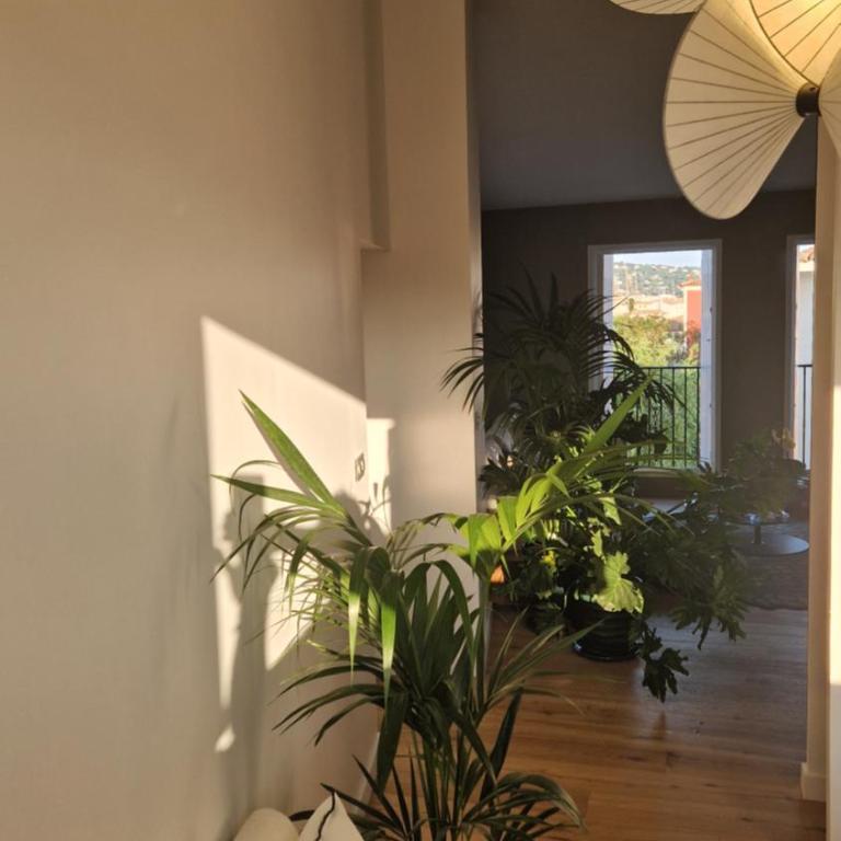 Luxe - New - Centre - 100m2 - Full clim - 3BDR - 3BTHR - 3WC - pkg - Deluxe Apartment mit 3 Schlafzimmern - 7