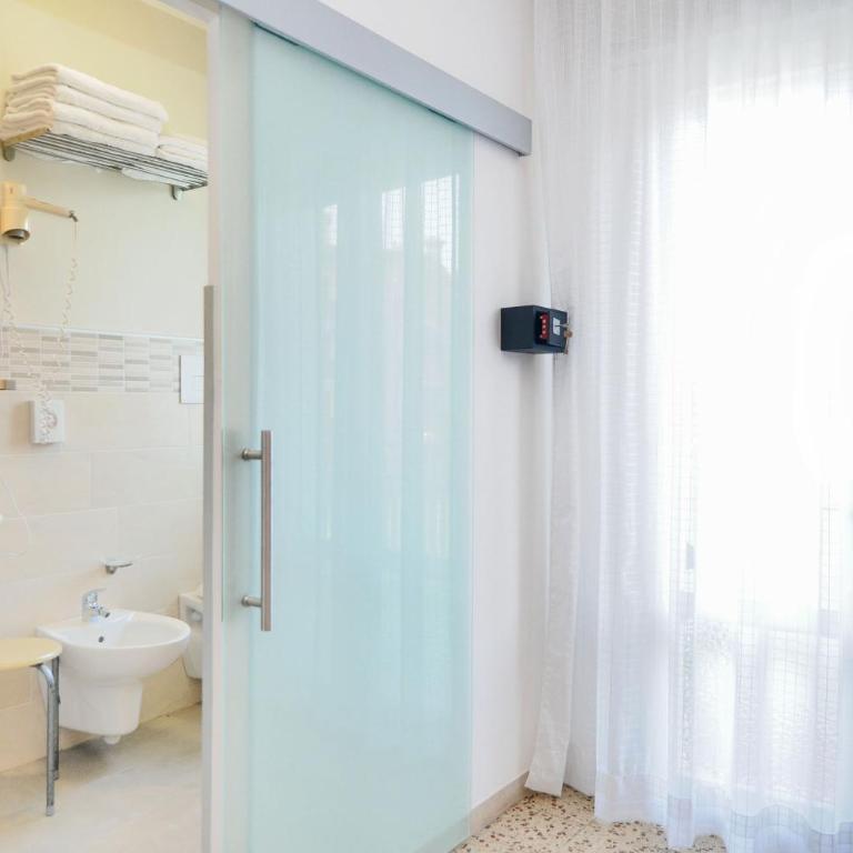 Hotel Itta - Classic Quadruple Room - 6
