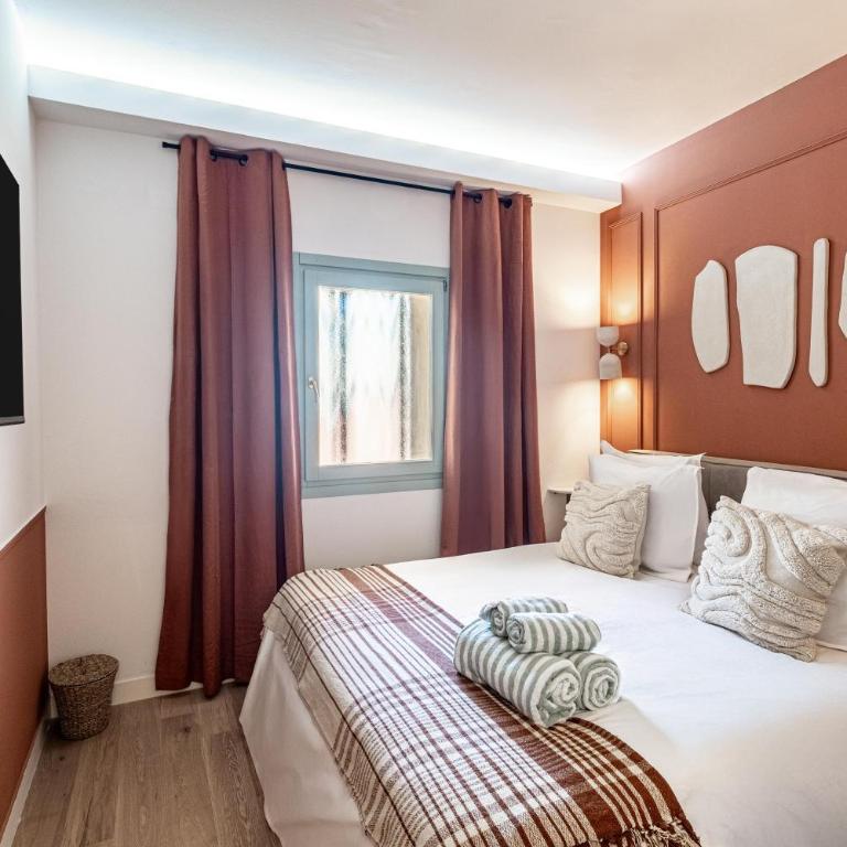 Exceptional location, 2BR right on Place Massena, Newly Renovated - Appartement 2 Chambres - 20