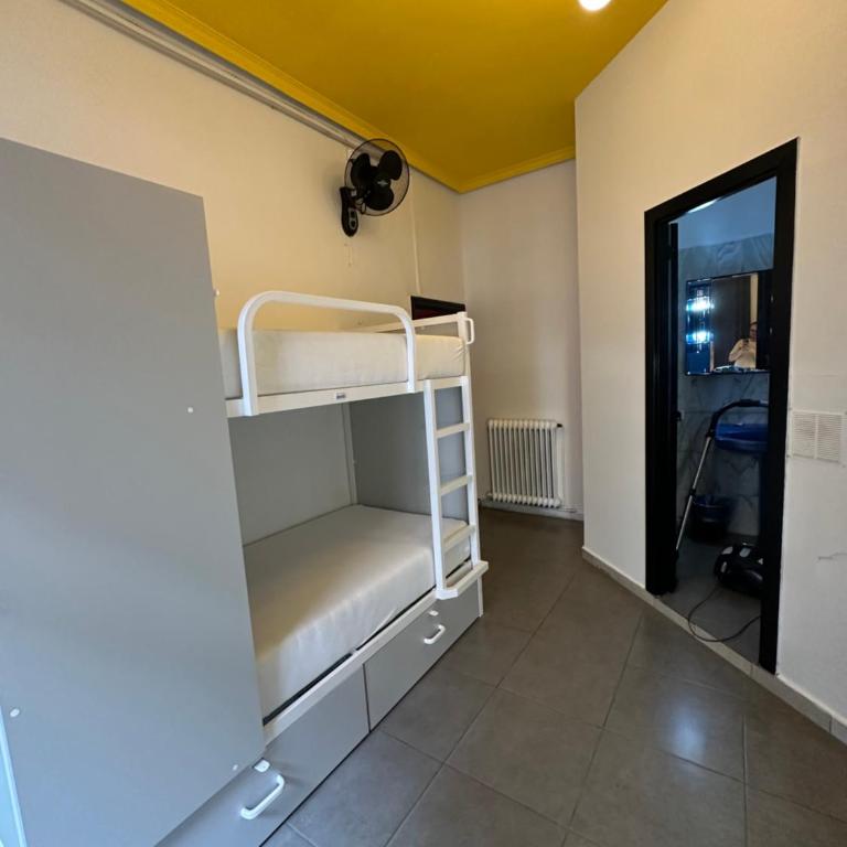Barbieri Sol Hostel - Litera en habitación compartida mixta de 4 camas - 5