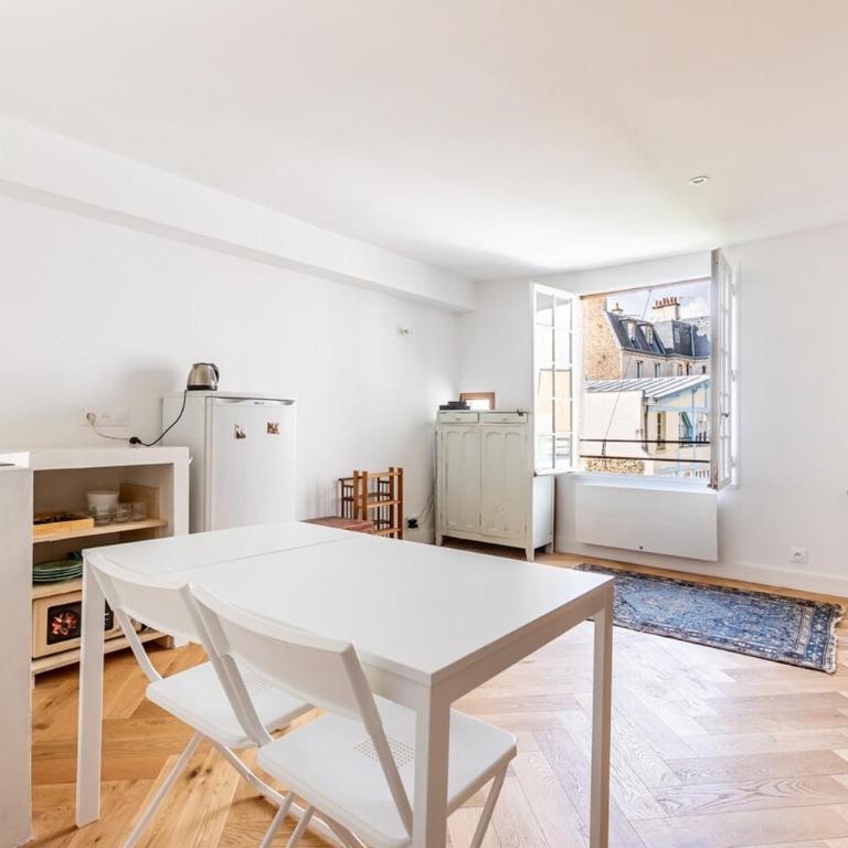 Parisian apartment in the 5th - Appartement - 6