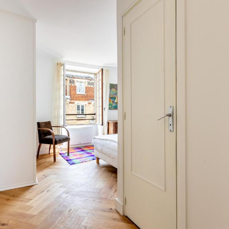Parisian apartment in the 5th - Appartement - 12