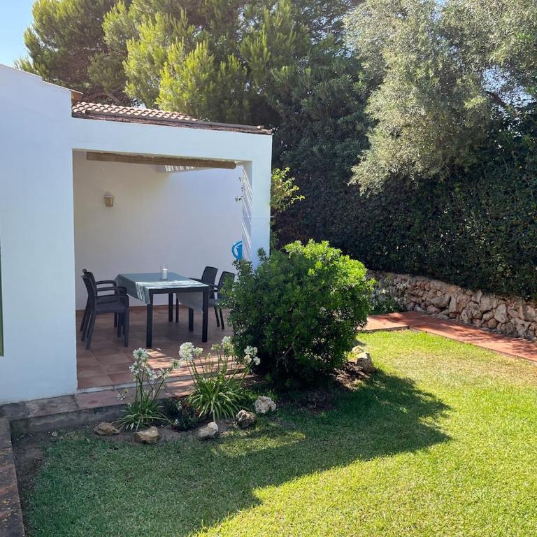Cheap apartment with a sunny garden in Menorca - Apartamento de 2 dormitorios - 8