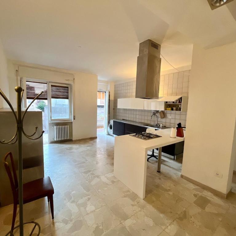 House in the best area - Appartamento con 2 Camere da Letto - 1