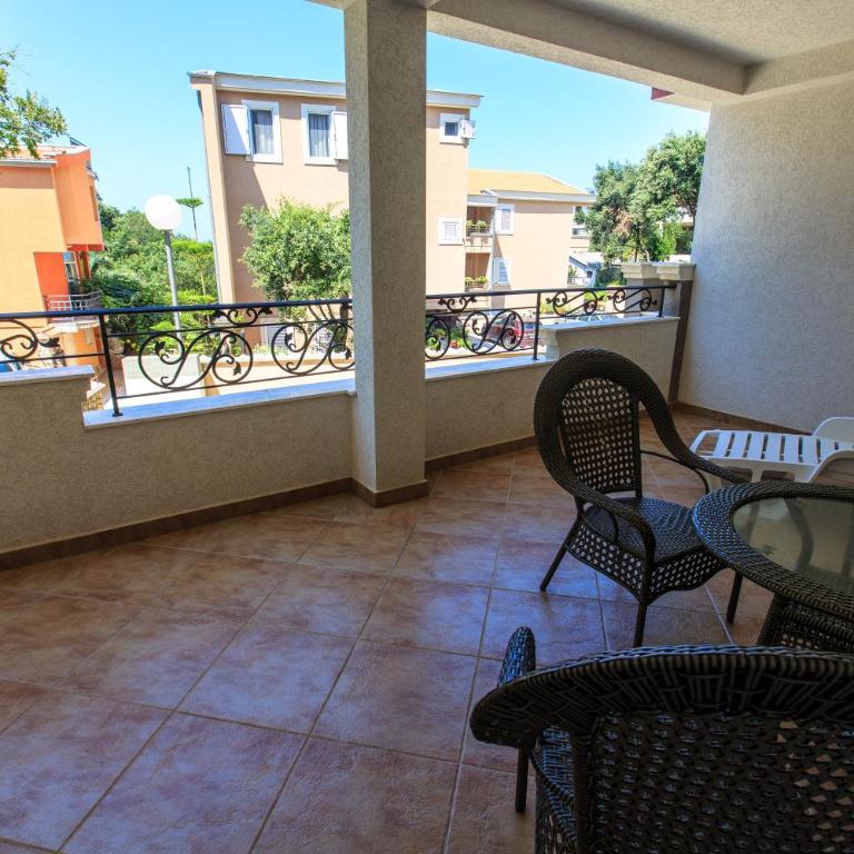 Yu&li Rose Apartments Adriatic - Apartman sa 1 Spavaćom Sobom - 3