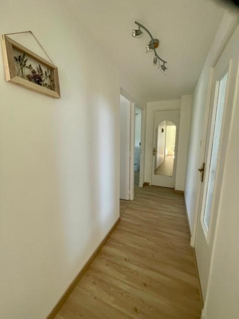 Un air de Marseille - Three-Bedroom Apartment - 28