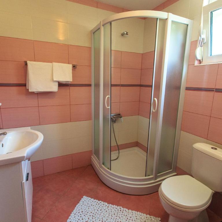Yu&li Rose Apartments Adriatic - Deluxe One-Bedroom Apartment with Harbour View - 9