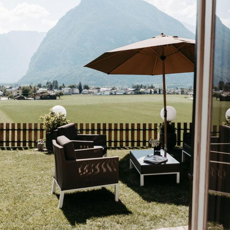 Chalet Austria, famous ski areas around us, 15 min to salzburg city, direct mountain view, up to 10 people - Chalet - 42