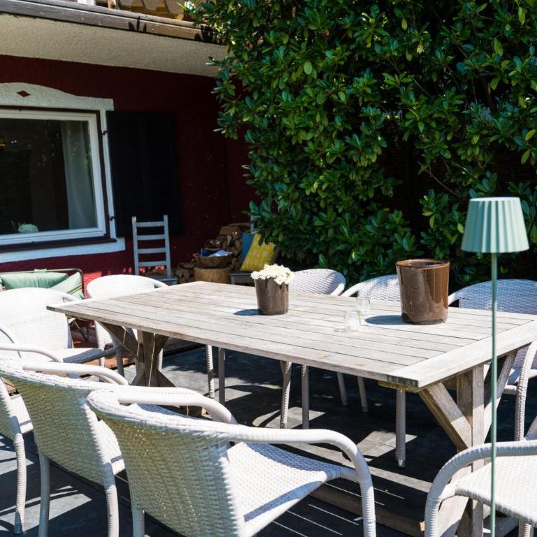 Chalet Austria, famous ski areas around us, 15 min to salzburg city, direct mountain view, up to 10 people - Chalet - 13