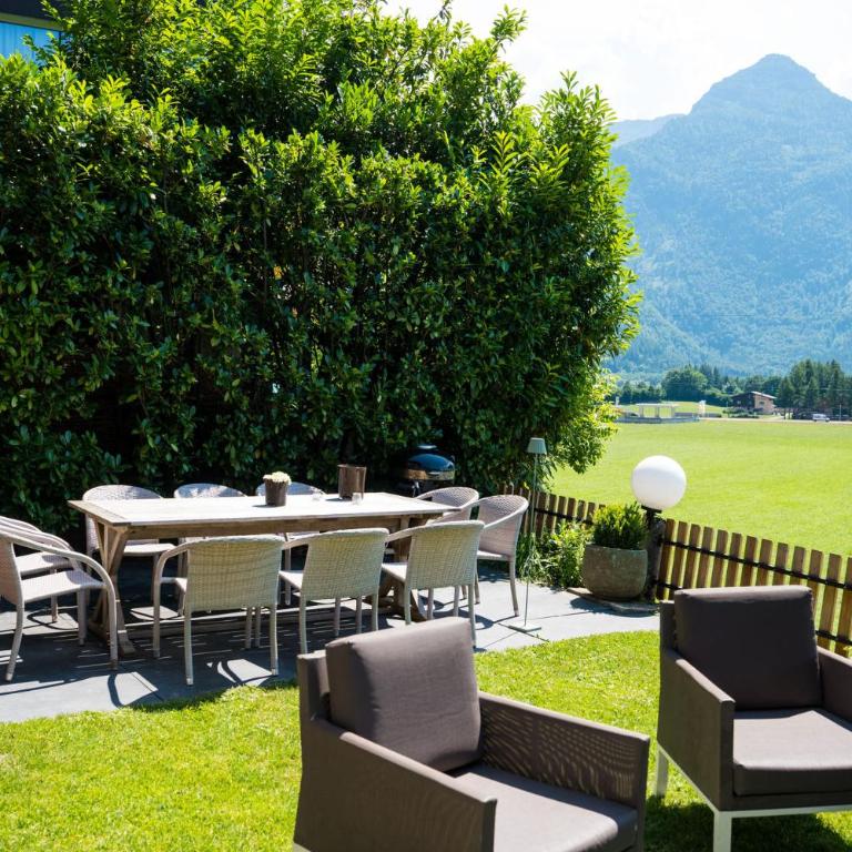 Chalet Austria, famous ski areas around us, 15 min to salzburg city, direct mountain view, up to 10 people - Chalet - 67
