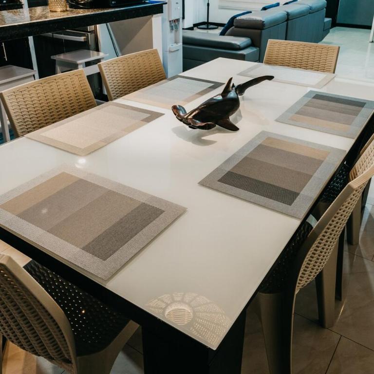 Great Blue Heron Modern Apartment - Apartment - Split Level - 7
