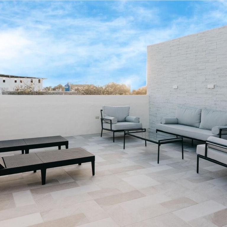 Great Blue Heron Modern Apartment - Apartment - Split Level - 15
