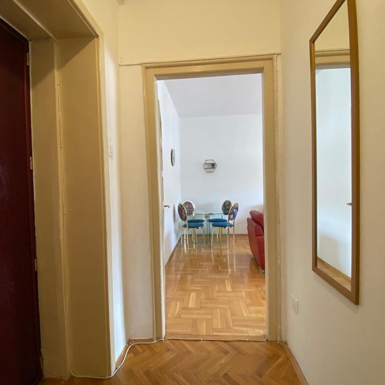 Heart of the city big 1BR on Independence square - One-Bedroom Apartment - 10