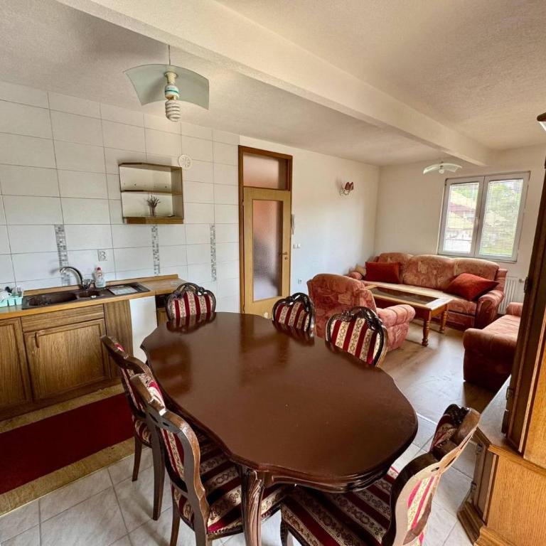 Stari grad Kuca - Apartman sa 2 Spavaće Sobe - 3