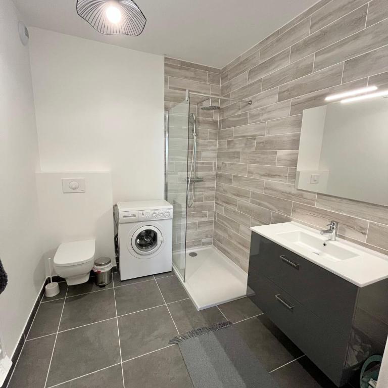 Panorama Mont-Blanc - grande terrasse, linge de maison, wifi, parking privé, cuisine équipée - 2 personnes - Chambre Double - Vue sur Montagne - 14