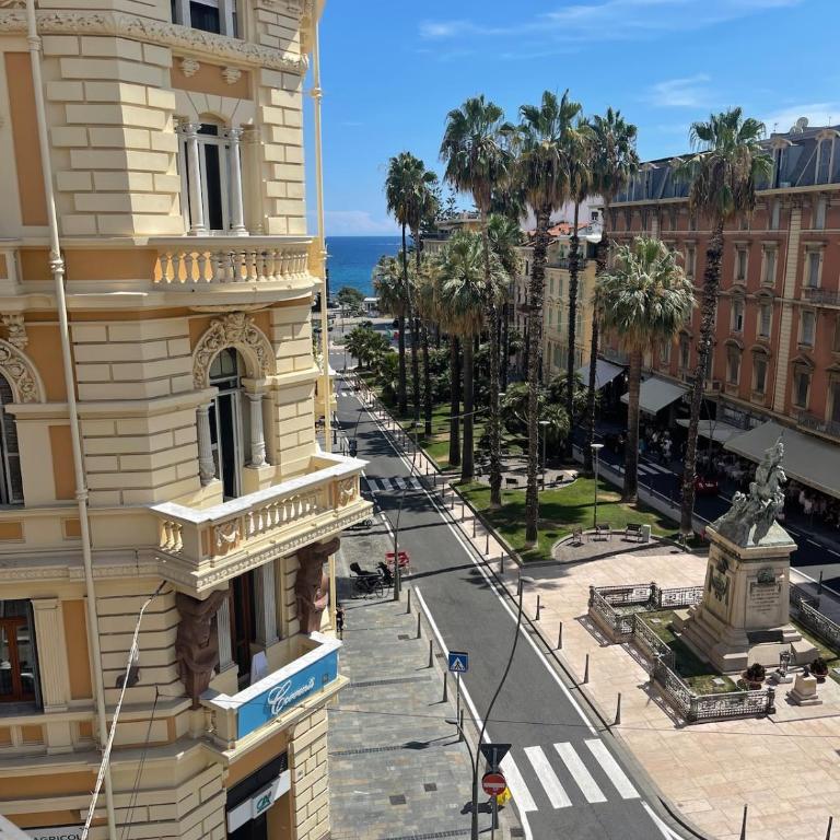 Classico - Appartamento con Vista e Balcone - 11