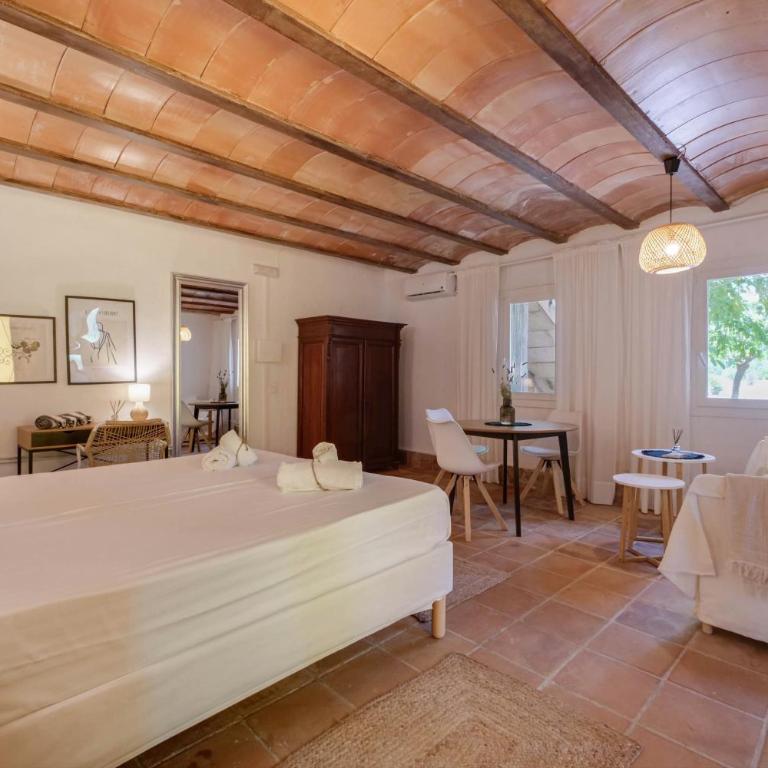 PATXO, Doppelzimmer auf Finca Zenara, Wifi, Klima, XXL Pool, Terrasse, Yoga, Gemeinschaftsküche - Habitación Doble con baño privado - 2