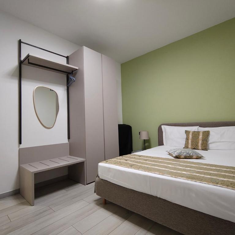 L.ADY HOME - Double Room with Private Bathroom - 8