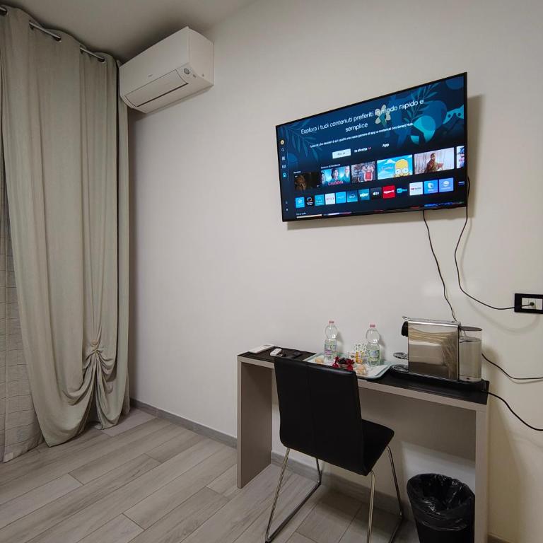 L.ADY HOME - Double Room with Private Bathroom - 11