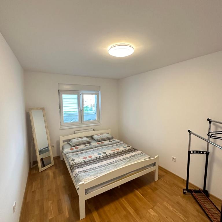 Lucky place lux apartment - One-Bedroom Apartment - 4