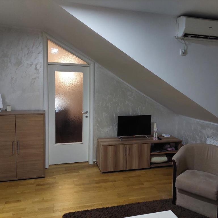 Central Deluxe Apartment - Apartman sa 1 Spavaćom Sobom - 1