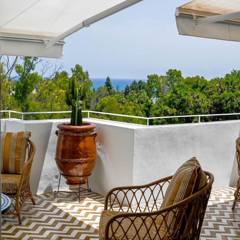 Apartment Marbella Golden Mile - Puente Romano Area - Casa las Mariposas - Three-Bedroom Apartment with Sea View - 2