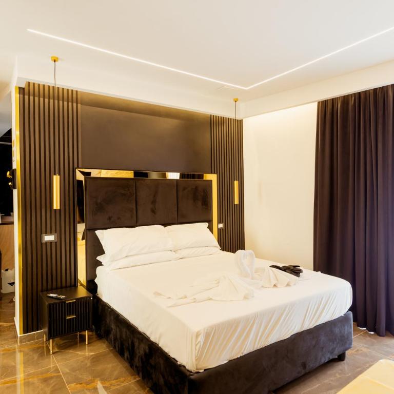 Dove Dormire a Napoli New Opening 2025 - King Room with Spa Bath - 11