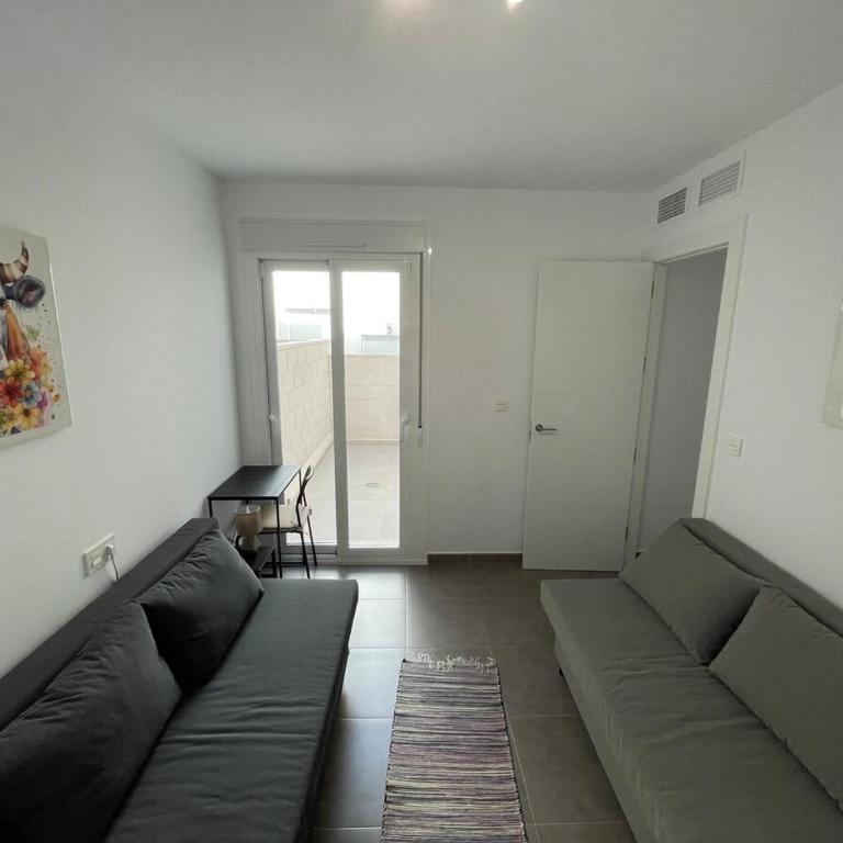 Gran Azul - Apartamento familiar a 5 minutos de la playa con una gran piscina - Three-Bedroom House - 8