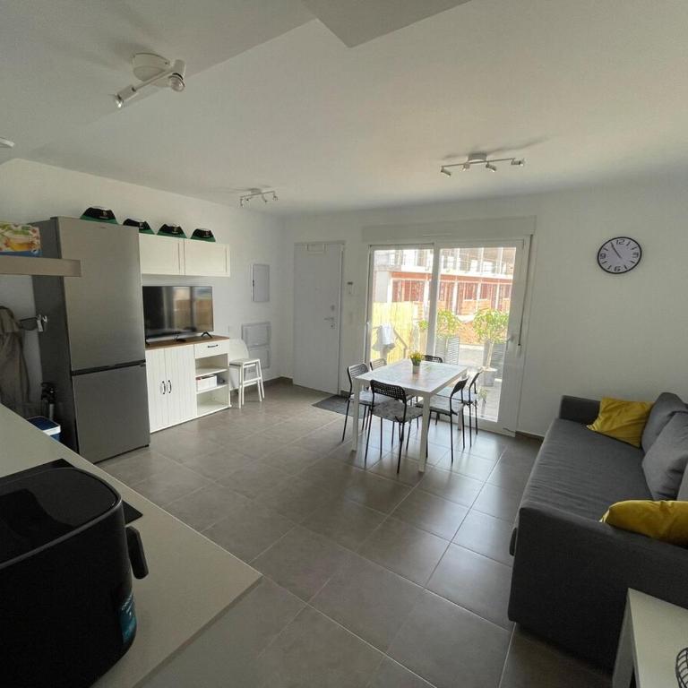 Gran Azul - Apartamento familiar a 5 minutos de la playa con una gran piscina - Three-Bedroom House - 50