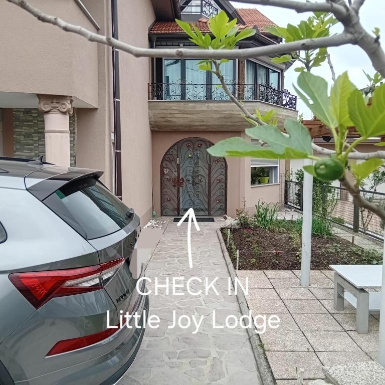 Little Joy Lodge , Loč Mala Radost - Three-Bedroom Apartment Suite - 31