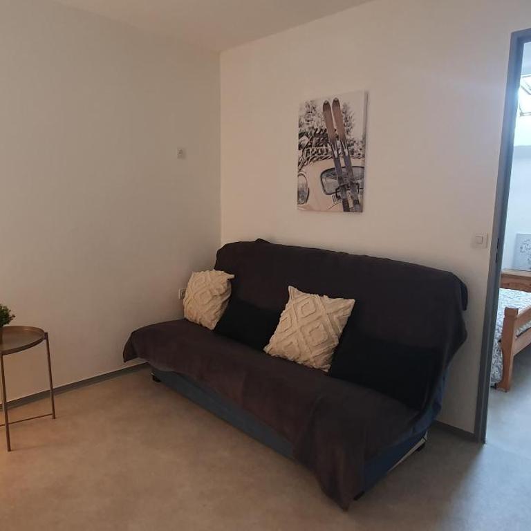 Duplex cosy jolie vue balcon à 700m du centre - Two-Bedroom Apartment with Mountain View - 11