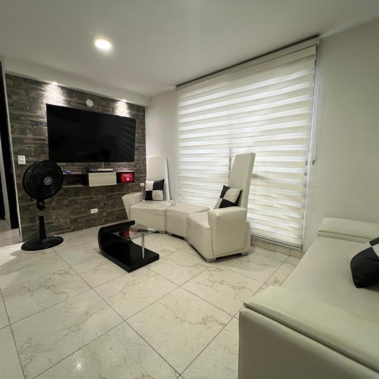 Apartamento Ubicación Central Cucuta - Apartamento de 2 dormitorios - 10