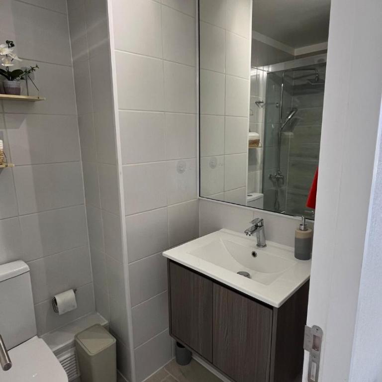 Cómodo Dpto en Condominio - A pasos de la playa - Two-Bedroom Apartment - 15