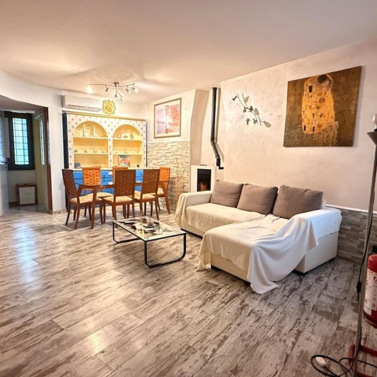 Secret Place Central - Appartamento con 2 Camere da Letto - 1