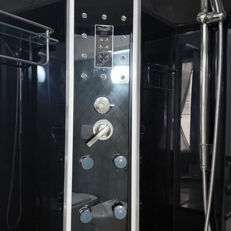 Secret Place Central - Appartamento con 2 Camere da Letto - 10