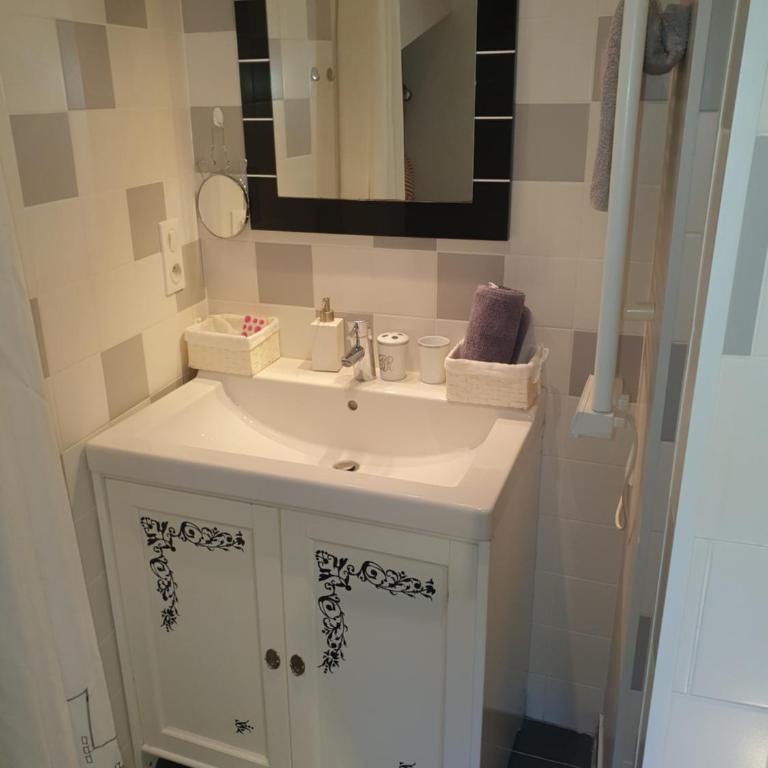 Studio quartier Teinturiers climatisé - Apartamento de 1 dormitorio - 8