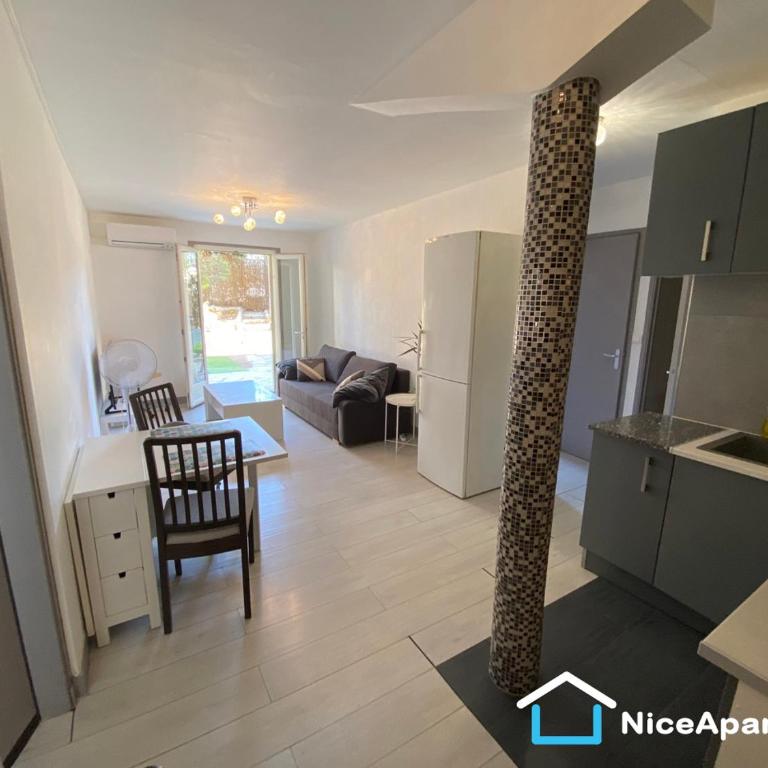 Nice hillside with 100 sqm private garden - Appartement 2 Chambres - 1