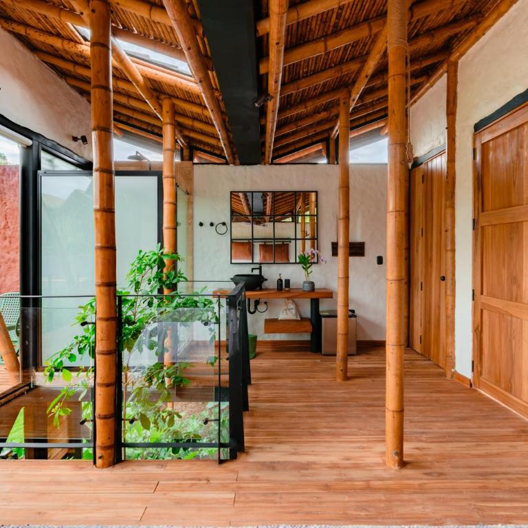 Kawa Bamboo Retreat - King Room with Sauna - 2