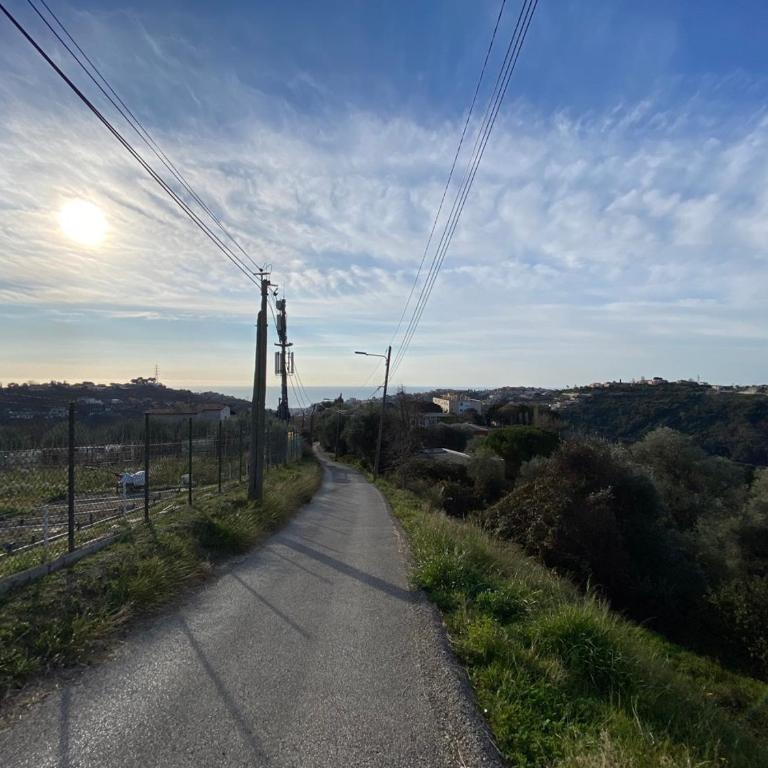 Nice hillside with 100 sqm private garden - Appartement 2 Chambres - 15