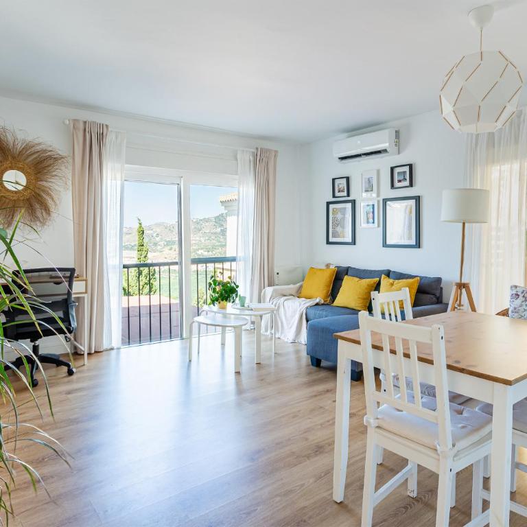 Casa Papaya - Terraza Panorámica con vistas al mar y montaña - Apartamento Superior de 2 dormitorios - 5