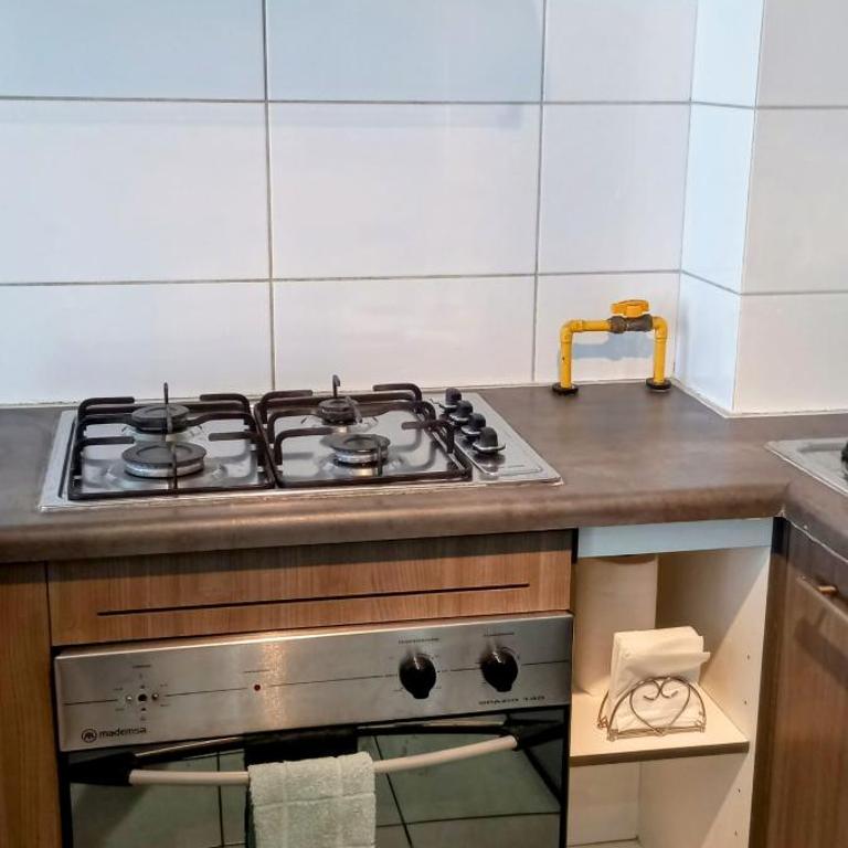 Frente al metro - Funcional y con wifi - La Pinta - One-Bedroom Apartment - 10