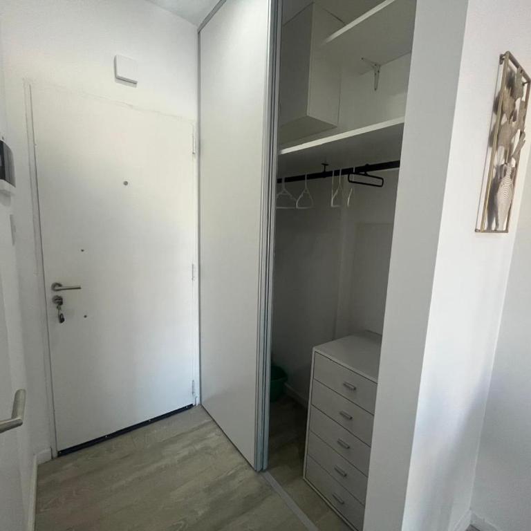 L&M Suite Monoambiente - One-Bedroom Apartment - 59